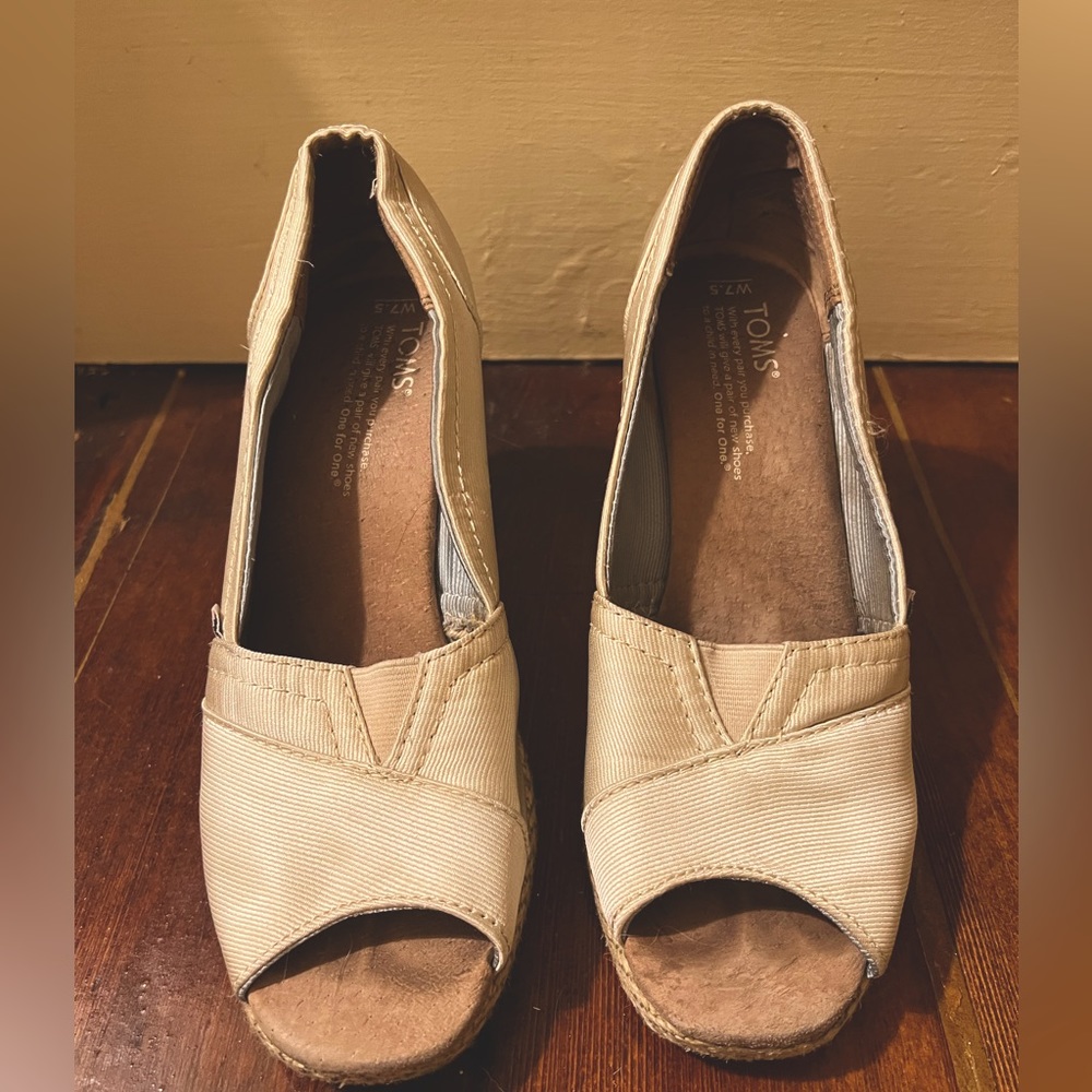 TOMS white satin peep toe wedges, 7.5